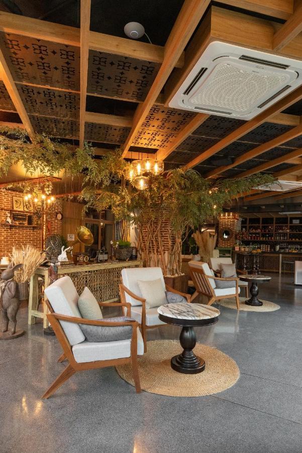 Sanae' Oldtown Hotel Chiang Mai Ngoại thất bức ảnh
